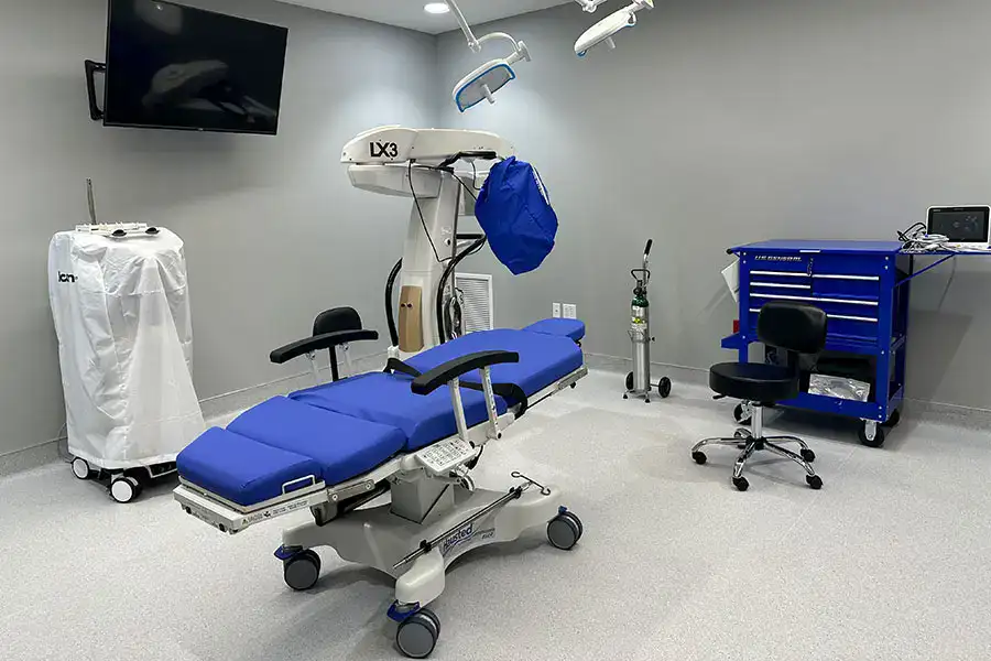 Eye Surgery Center of Morristown procedure room
